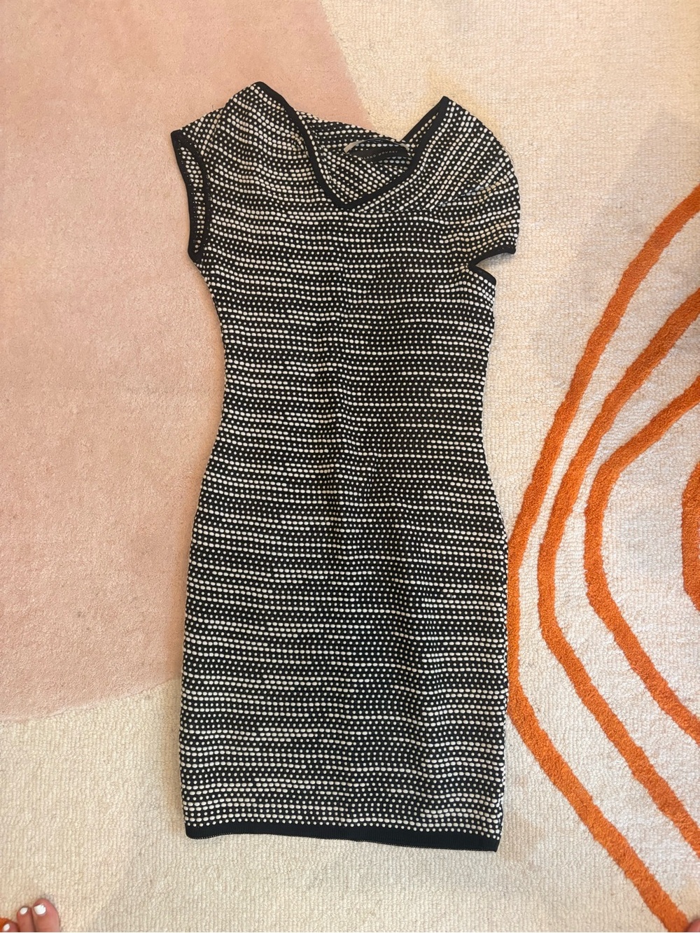 Roland Mouret Black and White Textured Knit Cap Sleeve Dress